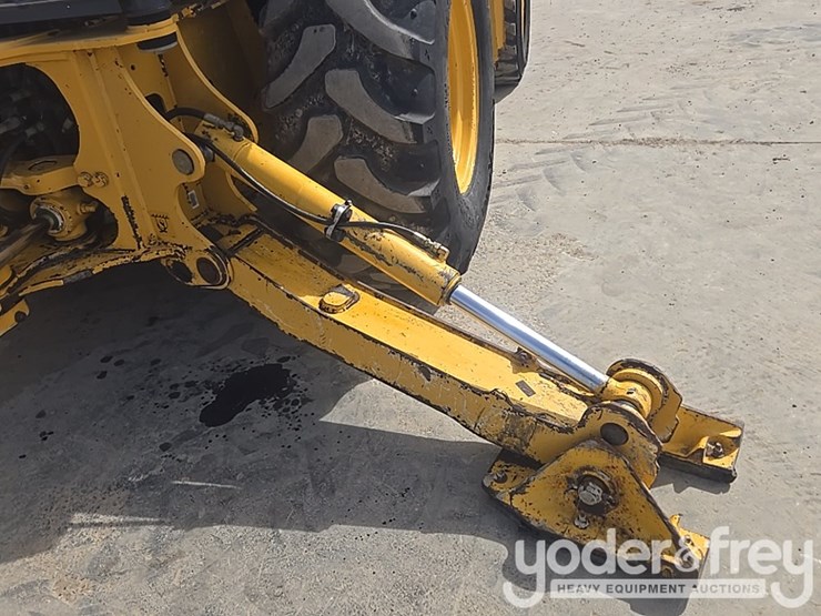 2014-deere-310k-ep-image-39