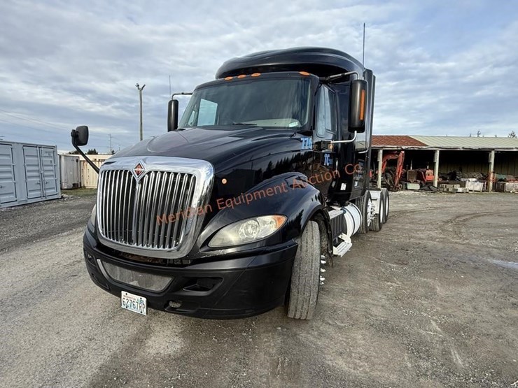 2017-international-prostar-image-52