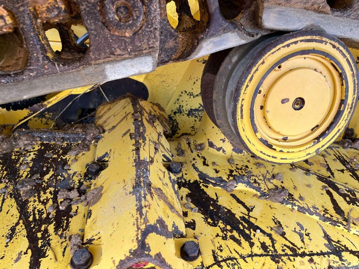 2022-komatsu-d51pxi-image-12