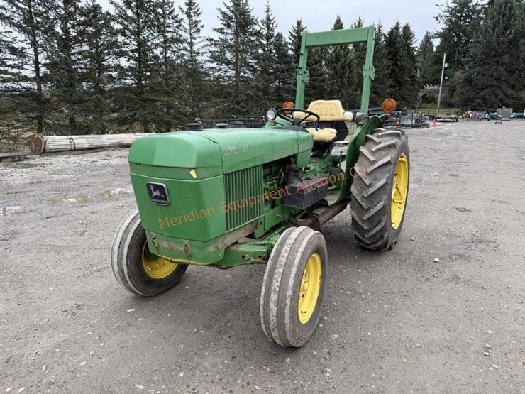 john-deere-2040-image-1