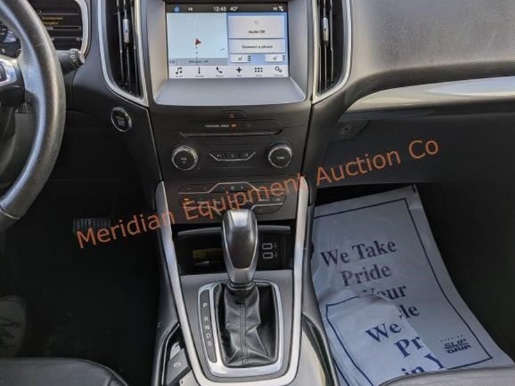 2016-ford-edge-sel-image-58