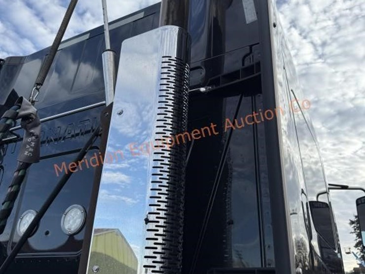 2017-international-prostar-image-17