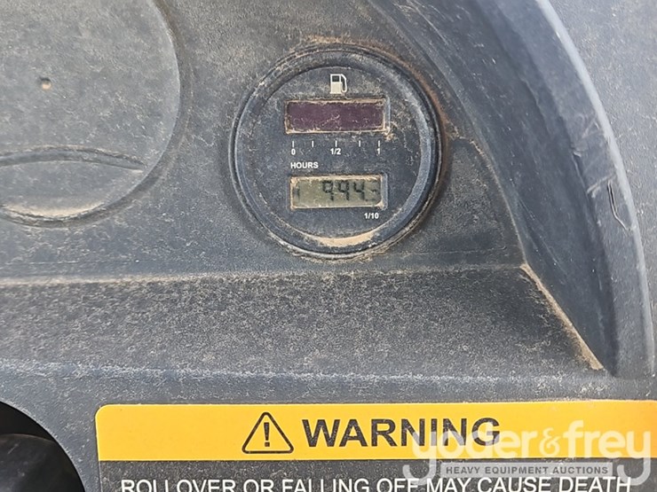 2020-club-car-carryall-1700-image-24