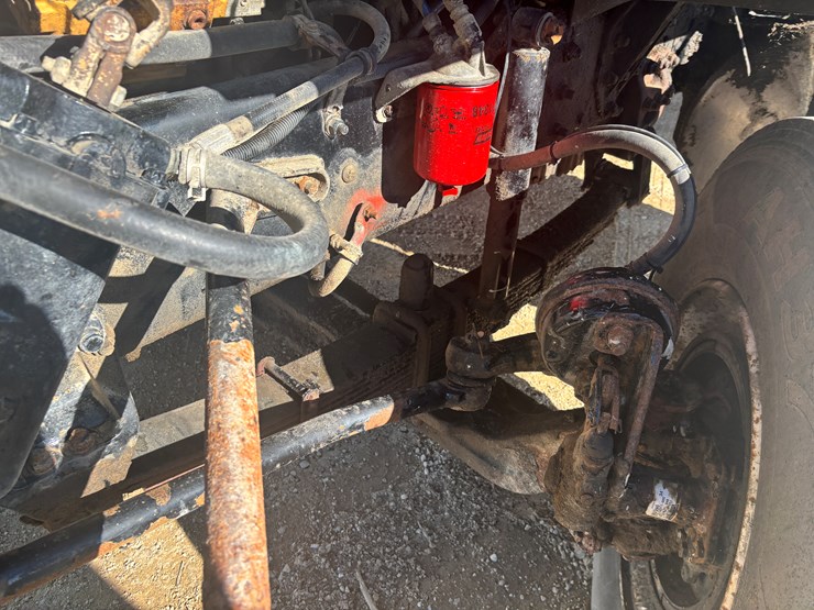 2005-sterling-lt8500-image-66