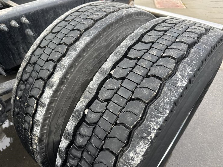 2020-volvo-10-image-58