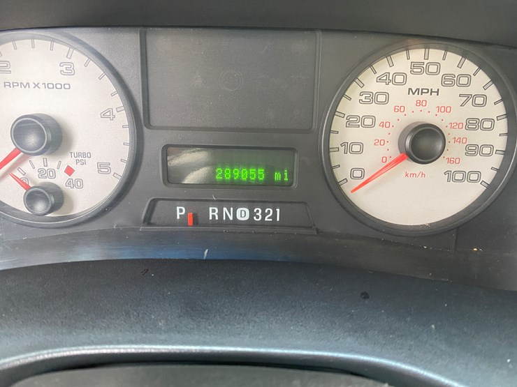 2005-ford-f350-image-51