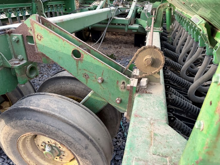 john-deere-35-image-49