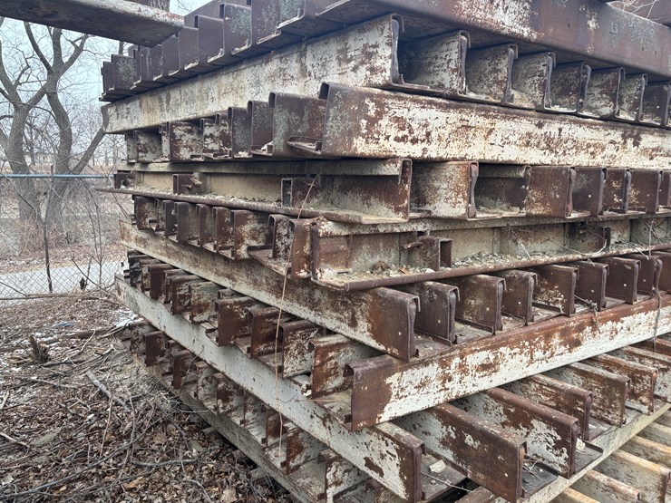 #2263-•-approx.-8"-concrete-forms-image-2