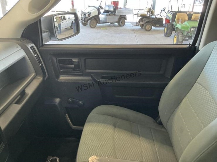 2014-dodge-2500-image-19