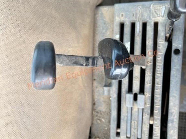 john-deere-2555-image-25