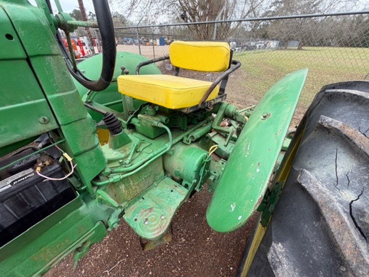 john-deere-40-image-19