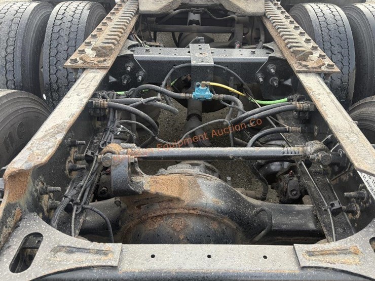 2017-international-prostar-image-71