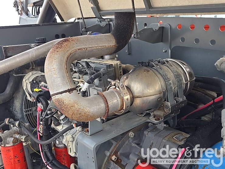 2017-skyjack-sj843th-image-59