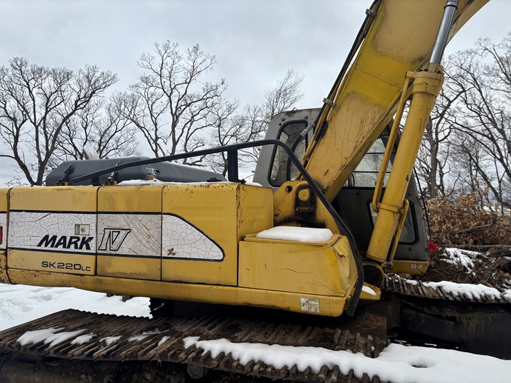 #2283-•-kobelco-sk-220-mark-iv-excavator-image-15
