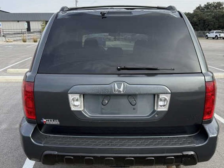 2004-honda-pilot-image-7
