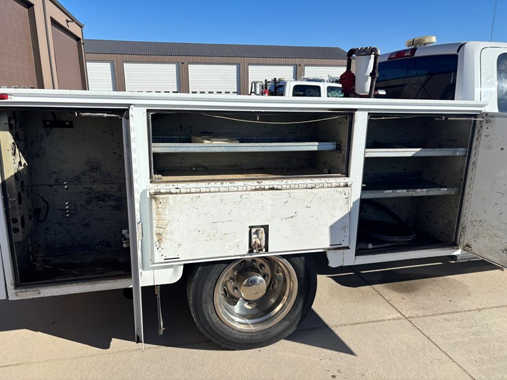 #2296-•-2011-dodge-4500-service-truck-image-27