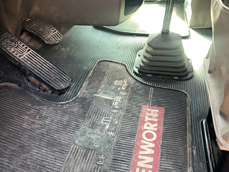 2007-kenworth-t800-image-73