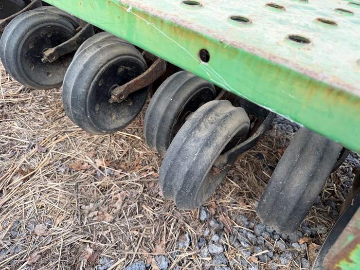 john-deere-35-image-73