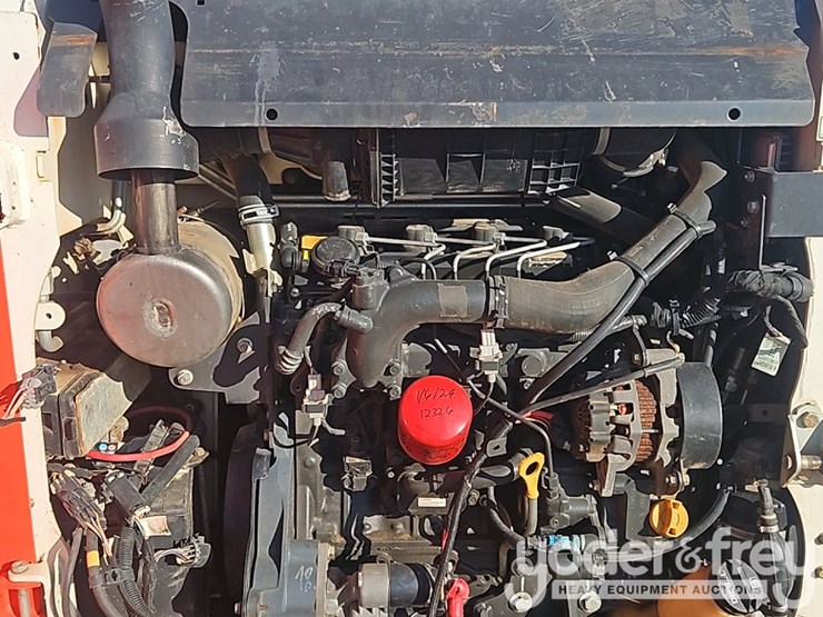 2019-bobcat-t450-image-21