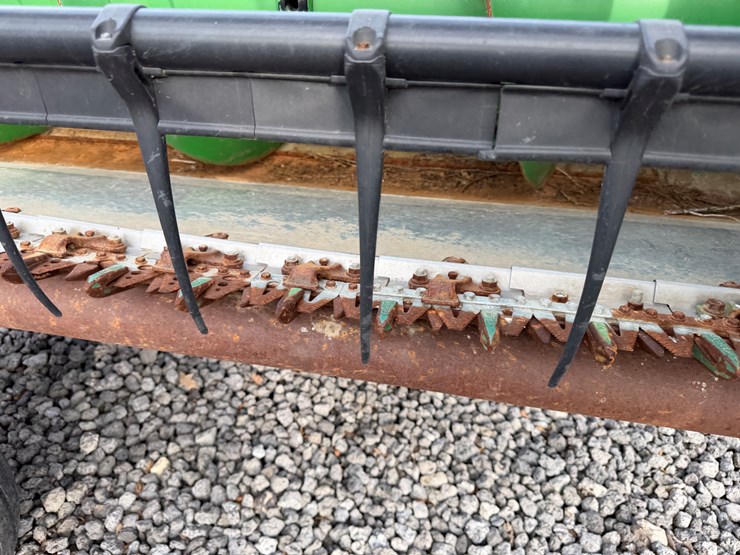 john-deere-630f-image-23