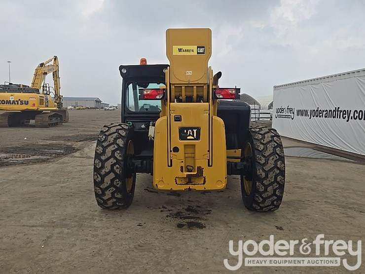 2018-caterpillar-tl1055d-image-4