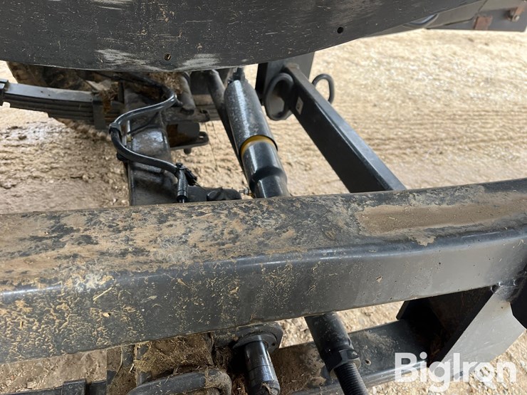 2013-massey-ferguson-2150-image-9