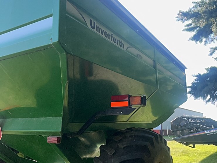 2006-unverferth-8250-image-27