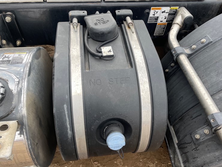 2019-kenworth-t880-image-13