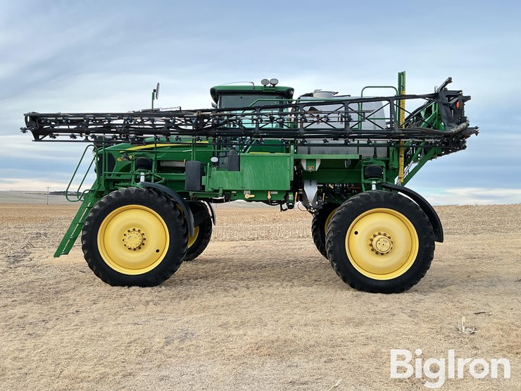 2014-john-deere-4830-image-8