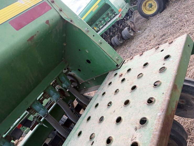 john-deere-35-image-85