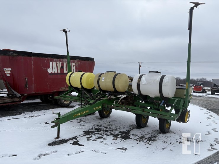 john-deere-7000-image-3