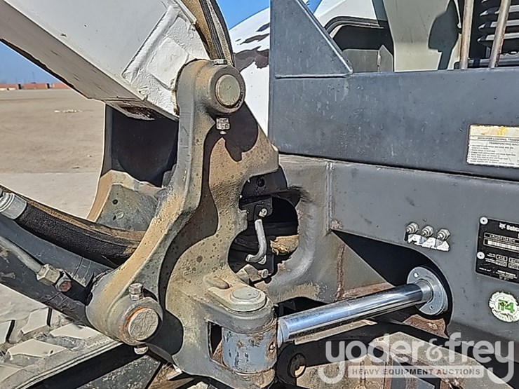 2013-bobcat-e42-image-26