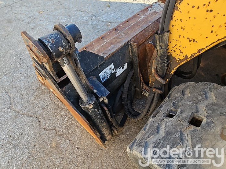 2012-caterpillar-289c-image-13