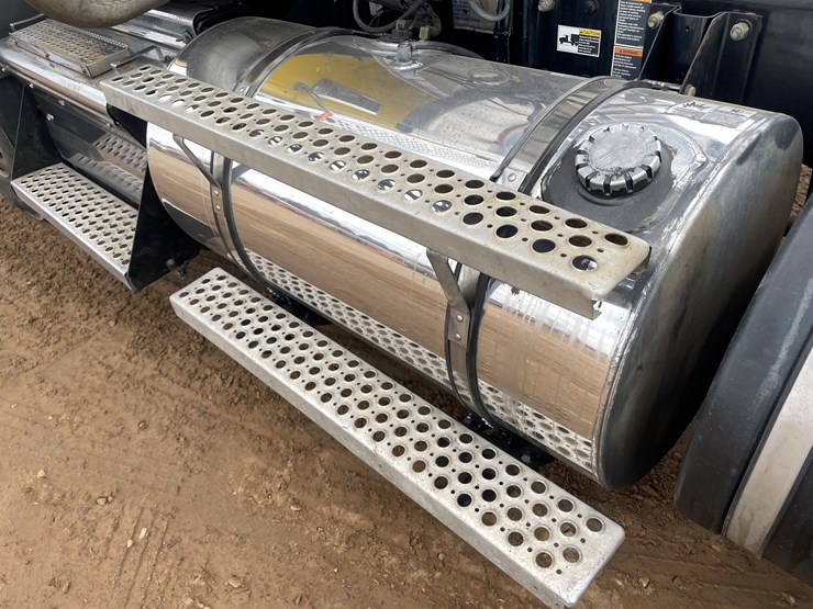 2019-kenworth-t880-image-8