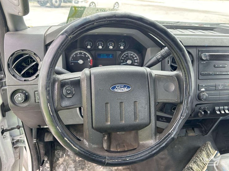 2012-ford-f350-image-8