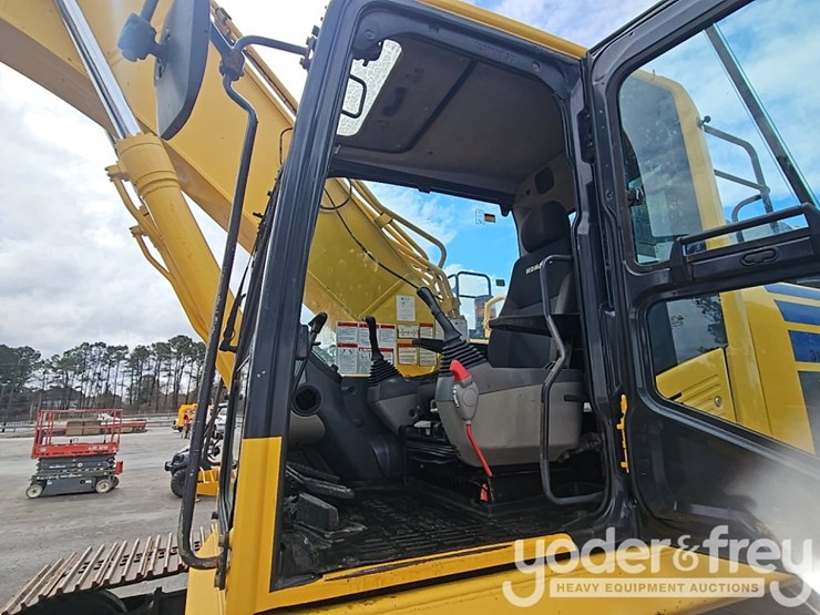 2019-komatsu-pc360-lc-11-image-44