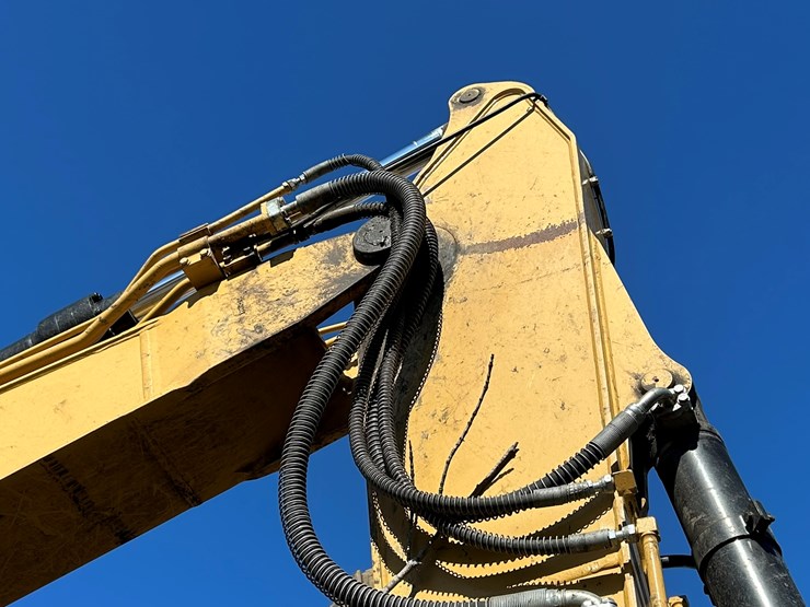 caterpillar-c4.4-image-26