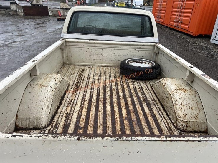 1973-chevrolet-c10-image-18