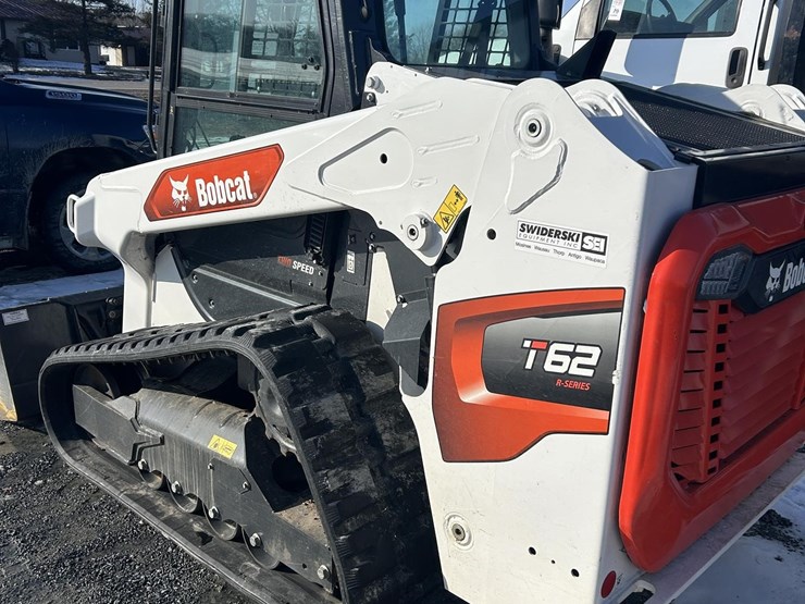 2023-bobcat-t62-image-42