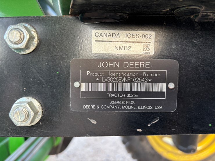 2022-john-deere-3025e-image-27