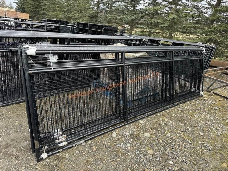 1--14'-mesh-farm-gate-image-5