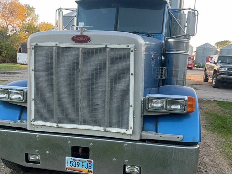2003-peterbilt-379-image-38
