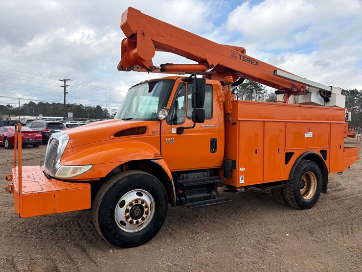 2004-international-durastar-4300-image-1