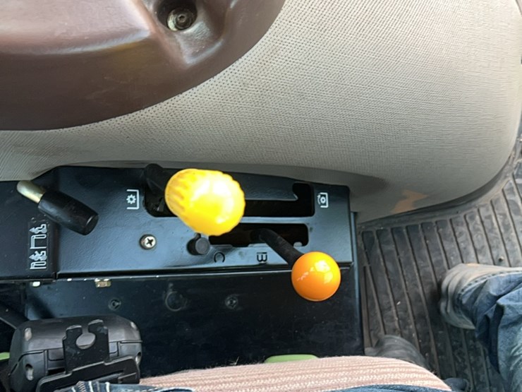 2010-john-deere-2010-image-77