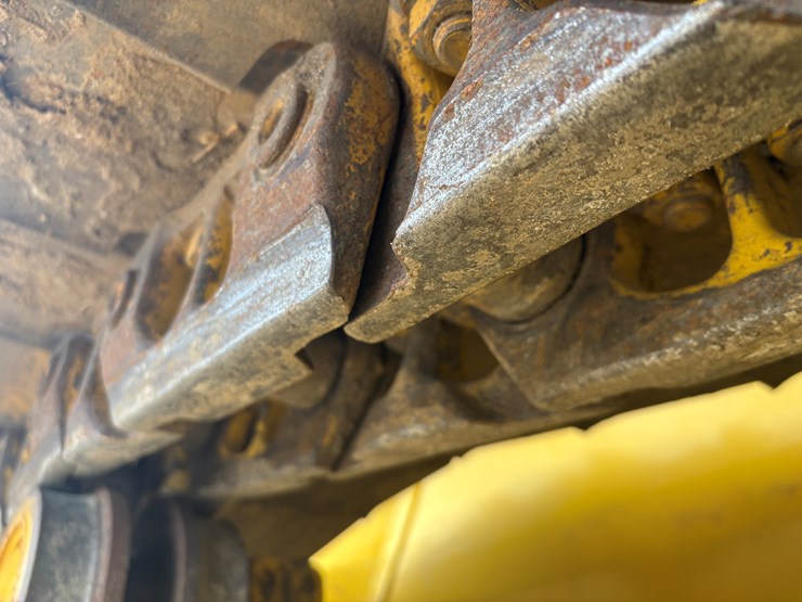 2021-komatsu-d39-image-60