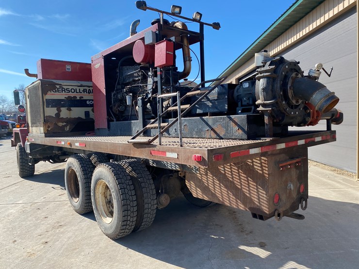 1994-international-paystar-5000-image-11