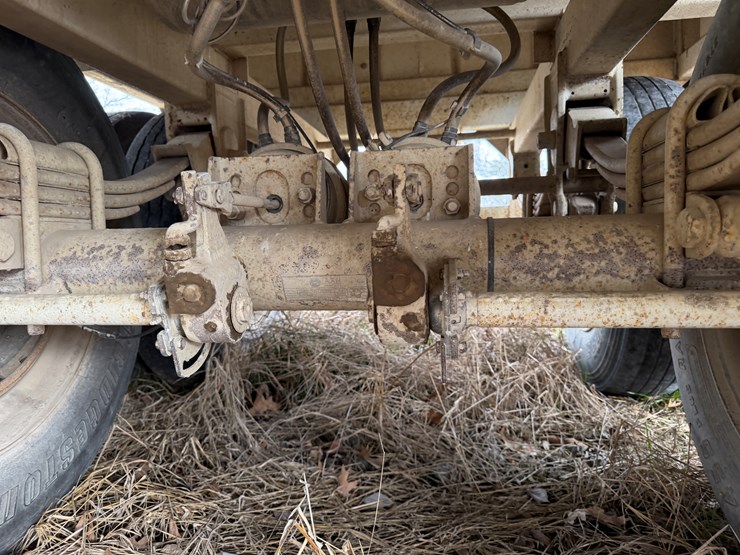 #40956-•-2013-cts-ght-40-40'-t/a-hopper-bottom-trailer-5tu124023ds000682-image-13