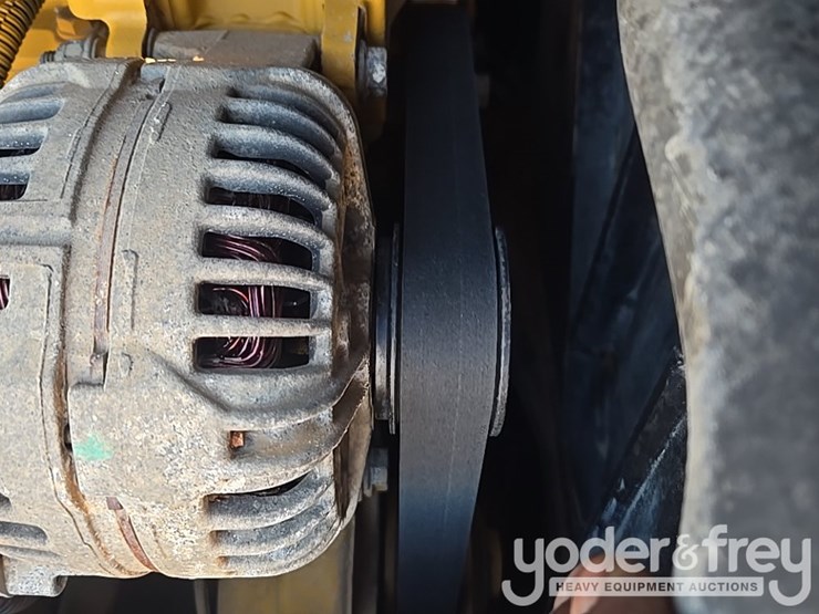 2018-deere-700k-image-62