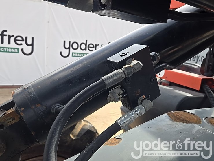 2017-skyjack-sj843th-image-33