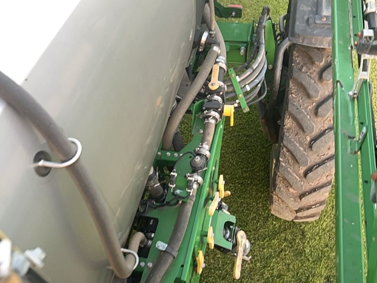 2014-john-deere-r4030-image-49
